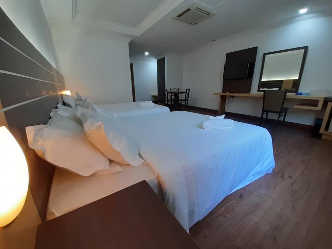 Sara Hotel Labuan Ngoại thất bức ảnh