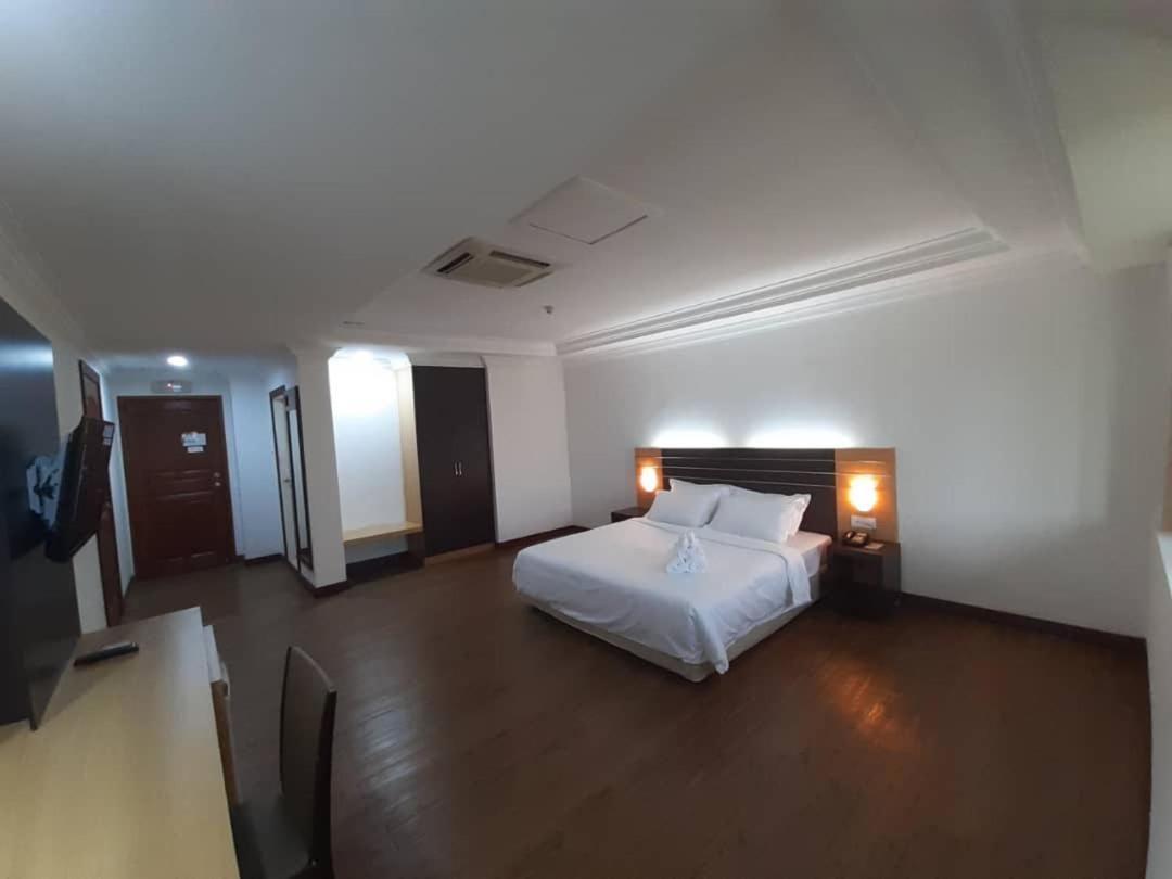 Sara Hotel Labuan Ngoại thất bức ảnh